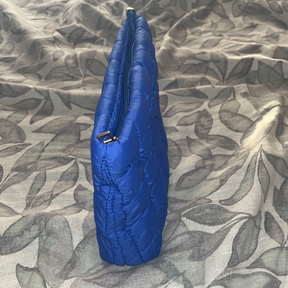 Makeup Bag - Picture 3 of 3